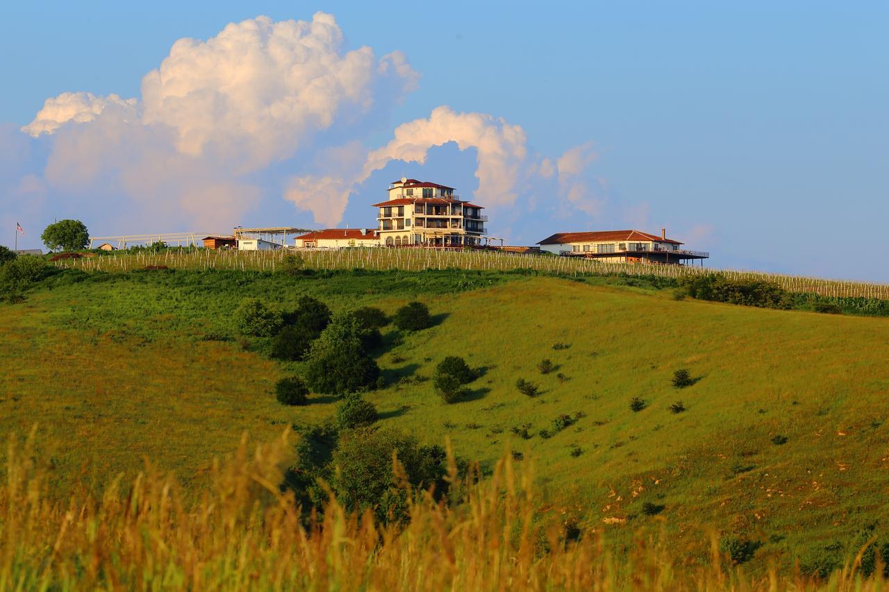 Seven Generations Winery Hotel Mechka Exteriör bild
